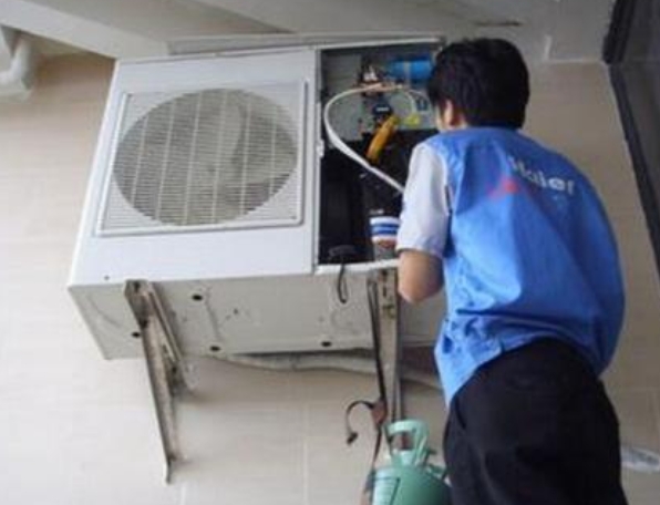调加氟 空调维修 上门空调漏水维修